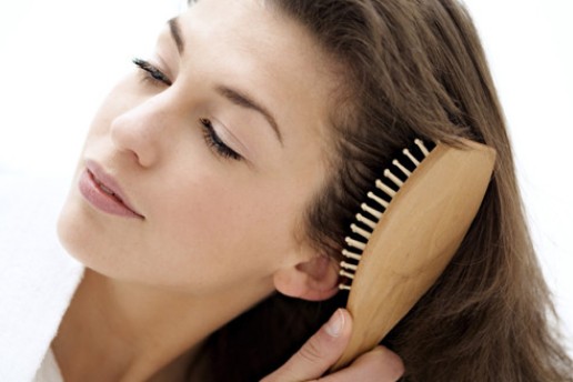 教你如何正确洗头的方法 分享头发护理步骤 -