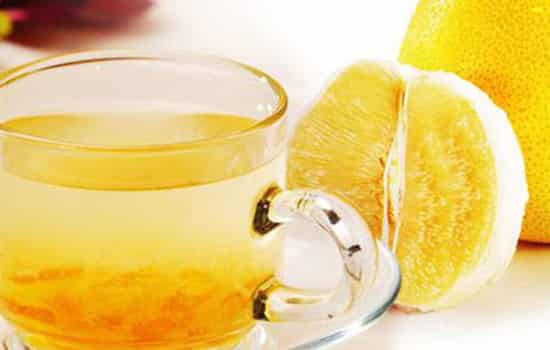 柚子皮泡水喝的功效,柚子皮泡水的功效,柚子皮