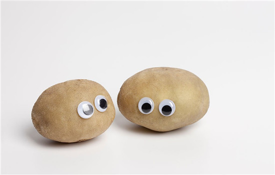 土豆敷脸可以祛痘吗,土豆敷脸能祛痘吗,土豆敷