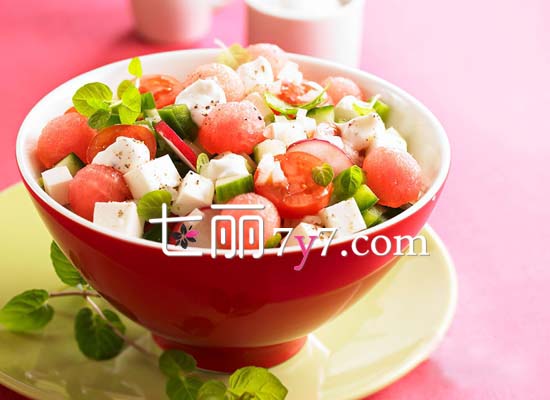 夏季吃西瓜5天瘦10斤 美味水果减肥法立竿见影