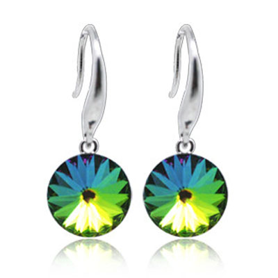 什么牌子的流行水晶饰品好 施华洛世奇水晶耳