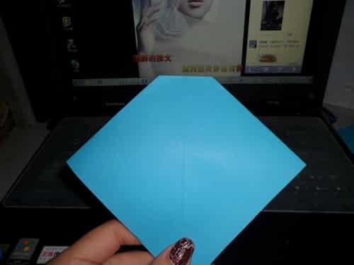 怎么用纸做蝴蝶结 18步折出漂亮的蝴蝶结(折法