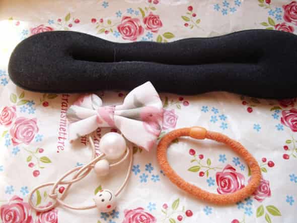 准备工具:只要盘发器,扎发的皮筋