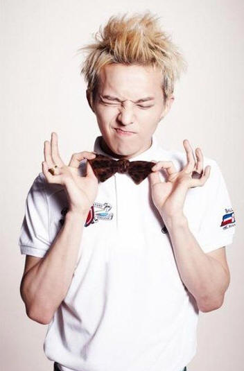 Bigbang太阳<em>权志龙</em>演绎酷帅<em>莫西干发型</em> (8) - 七