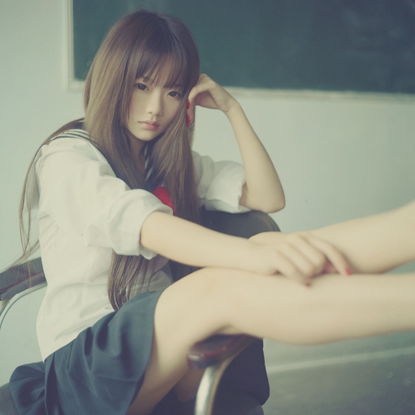 南笙姑娘素颜清新新照+复古现代甜美唯美童颜可