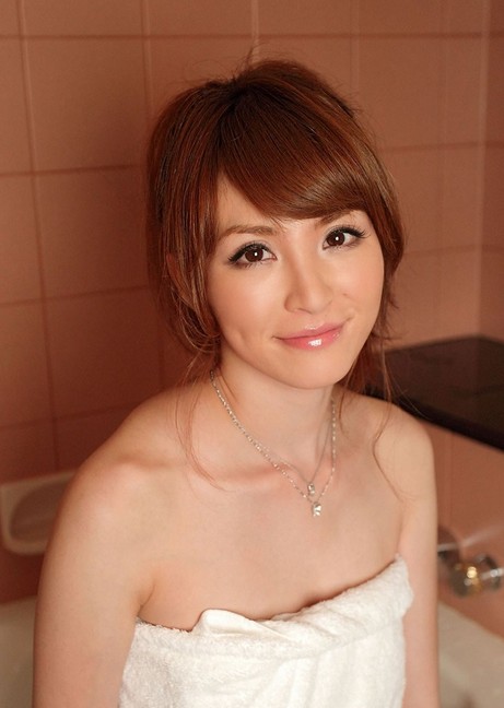 日本美女<em>大桥miku</em>浴室<em>写真</em> 学生制服诱惑图片