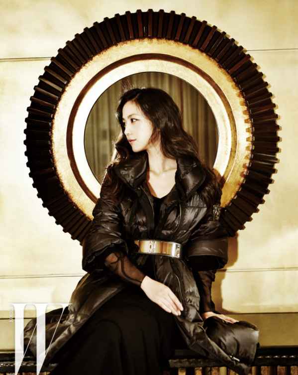 汤唯韩杂志<em>人体照</em>写真图片 高冷服装知性优雅