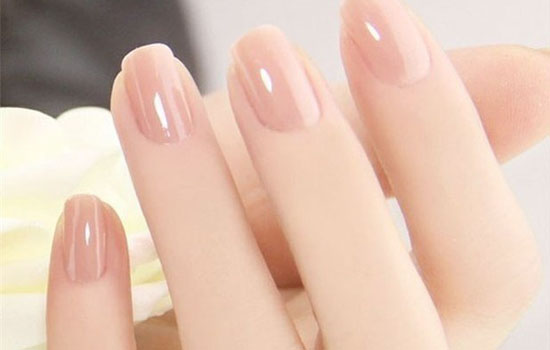 指甲上有竖纹是怎么回事,指甲竖纹是怎么回事