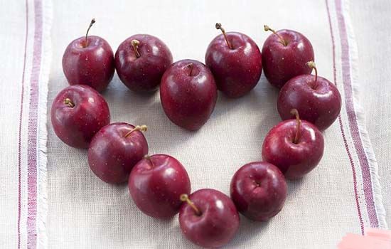 手冻伤了怎么办,手冻了怎么办怎么治疗,手冻伤