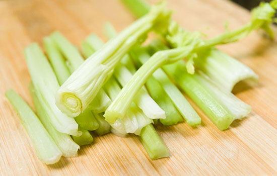 吃什么可以快速补充黄体酮 5762510d3a580_550_0.jpg