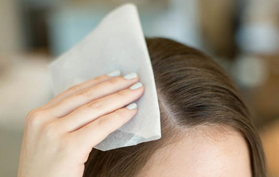 头发油了应急方法,头发油了来不及洗怎么办,头