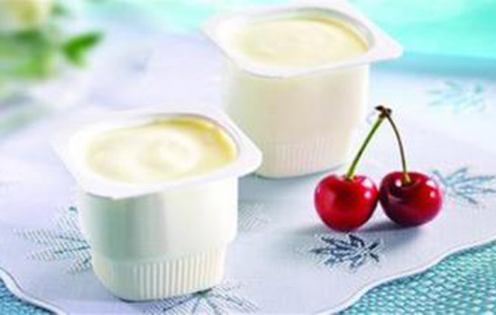 晚上喝酸奶会胖吗,睡前喝酸奶会胖吗,晚上睡前