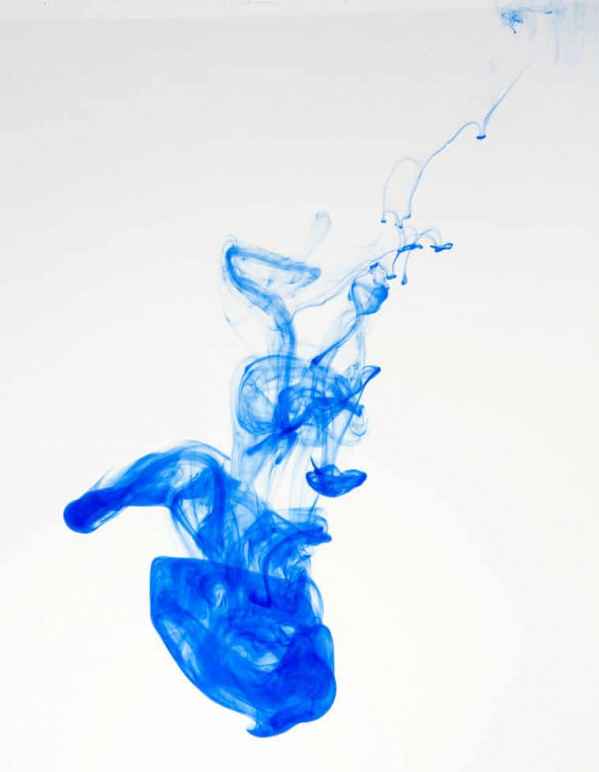 白色T恤发黄怎么办,白色T恤怎么洗白,白T恤发