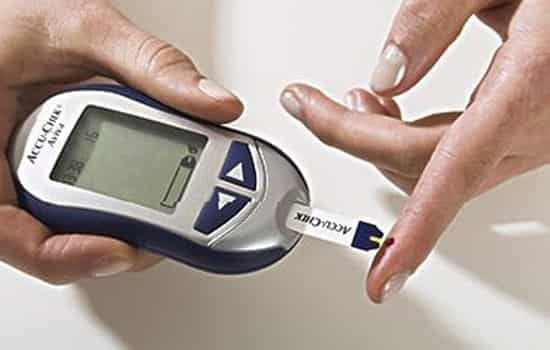 怎么知道自己的血糖高还是低 57fd8ebaa7aa4_550_0.jpg