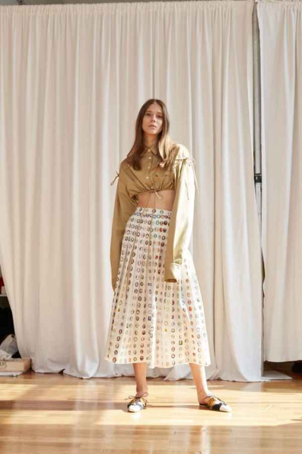 Rosie Assoulin 的多彩宝石浮雕之舞-第23张图片-创载好文