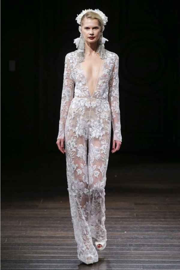 Naeem Khan 2018秋冬系列上的复古短头纱-第9张图片-创载好文