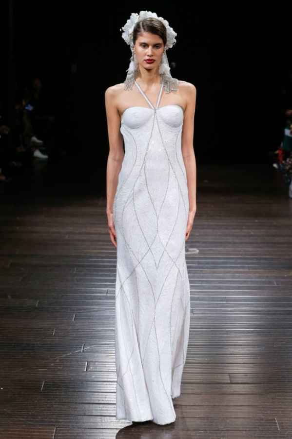 Naeem Khan 2018秋冬系列上的复古短头纱-第16张图片-创载好文