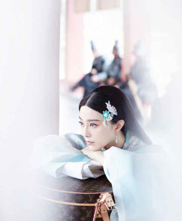 范冰冰携手 Louis Vuitton 演绎穿越时空的华丽之旅-第5张图片-创载好文