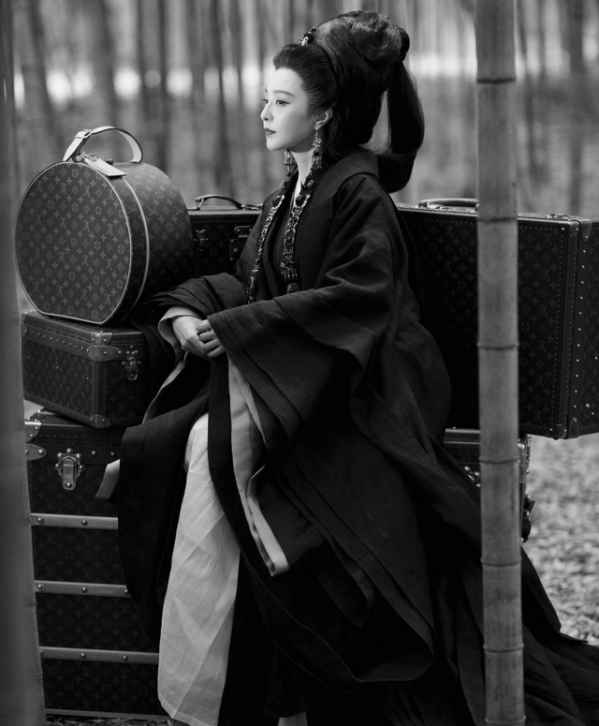 范冰冰携手 Louis Vuitton 演绎穿越时空的华丽之旅-第3张图片-创载好文