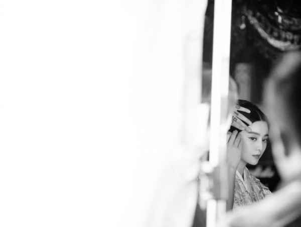 范冰冰携手 Louis Vuitton 演绎穿越时空的华丽之旅-第4张图片-创载好文