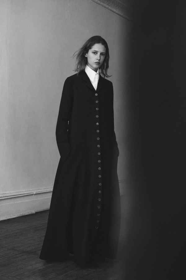 The Row 以黑白形象摄影 为设计细节进行描边-第8张图片-创载好文