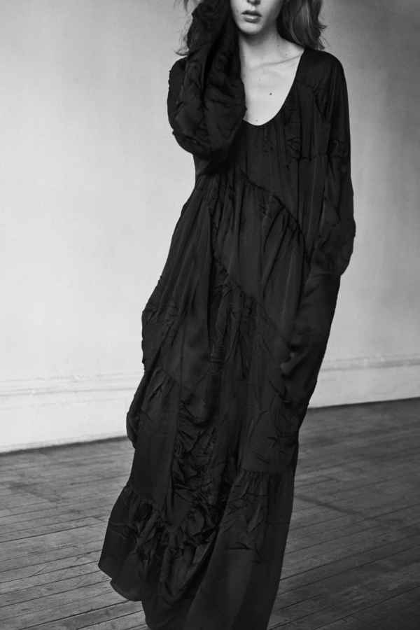 The Row 以黑白形象摄影 为设计细节进行描边-第5张图片-创载好文