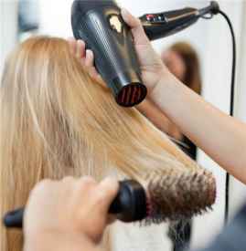 经常使用吹风机的危害 如何正确使用吹风机