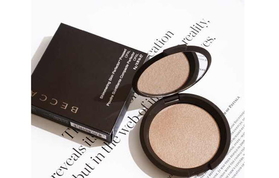 becca高光怎么样 皮肤质感瞬间提升的高光粉饼