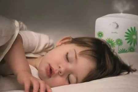 加湿器能放在床头吗 加湿器能放在床头吗