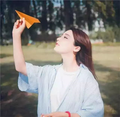 男人对女人动情的表现 这三种表现证明他动心了