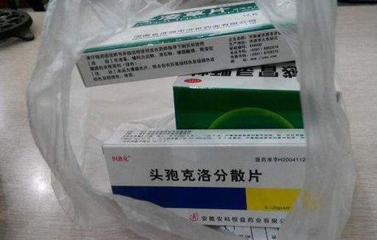 吃感冒药能喝酒吗