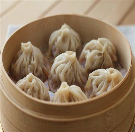 灌汤小笼包的家常做法 学做可以喝的正宗灌汤小笼包