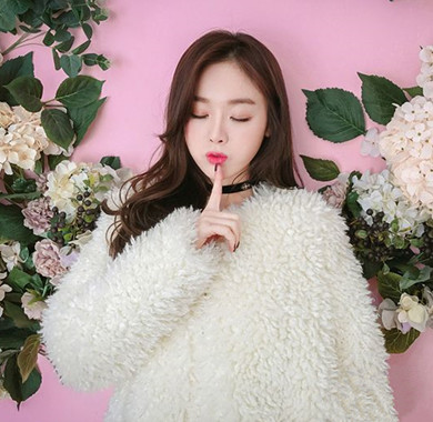 2018中长烫发型图片