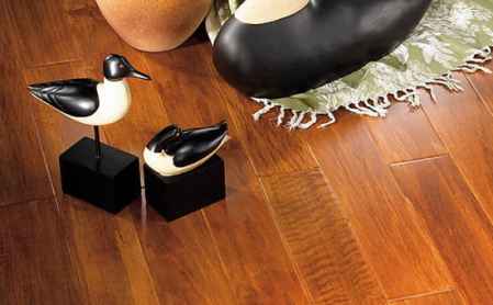 地板潮湿如何解决办法 地板潮湿如何解决办法