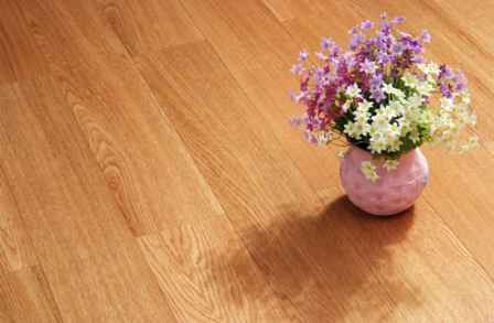 回南天地板潮湿怎么办 回南天地板潮湿怎么办