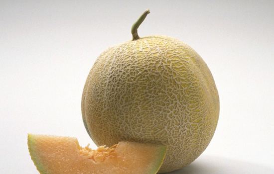 哈密瓜隔夜可以吃吗 切开的哈密瓜怎么保存