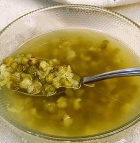 绿豆汤可以加蜂蜜吗 绿豆汤加蜂蜜不能乱加