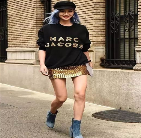 2018卫衣搭配女 多种卫衣搭配方式推荐