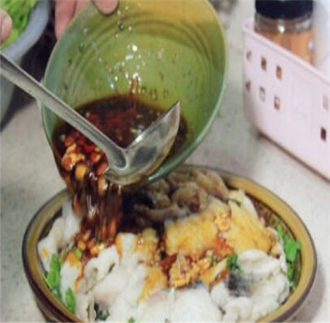 口水鱼的家常做法 这样做鱼吃简直馋死人