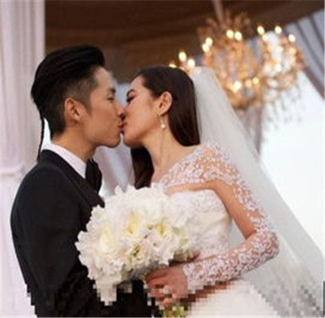 红包上婚礼贺词怎么写 婚礼红包名字怎么写