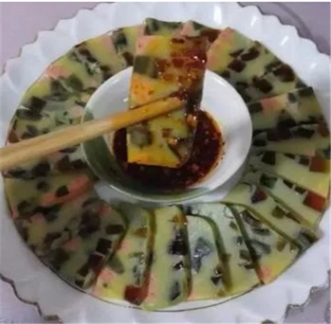 松花皮蛋肠的做法 一款鸡蛋美食的做法
