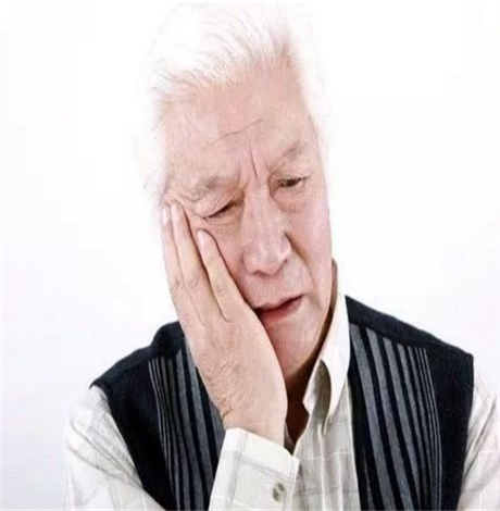 吃东西总塞牙怎么回事 吃东西塞牙的原因