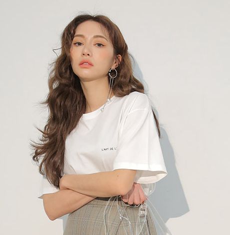 蕾丝半身裙配什么上衣好看 仙女标配带你时髦带你瘦