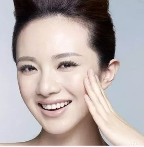 bb霜与防晒霜使用顺序 很多人都把顺序涂反了