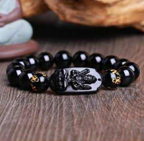 女人戴黑曜石有什么好处 黑曜石好处多多