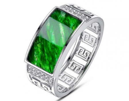 18k金翡翠戒指 18k金翡翠戒指