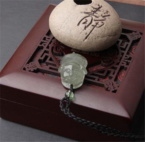 绿幽灵水晶的真假鉴别方法