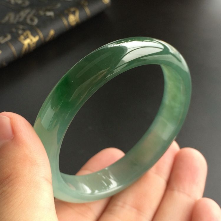 手镯取不下来怎么办 4个小窍门来帮你