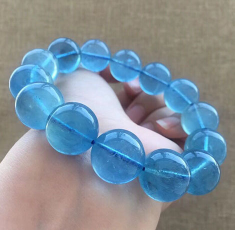 天然海蓝宝的价格 怎么挑选海蓝宝