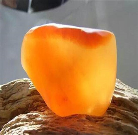 金丝玉的鉴别方法有哪些
